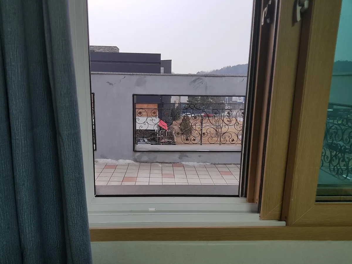 Buzz Guesthouse Inchon Sydkorea