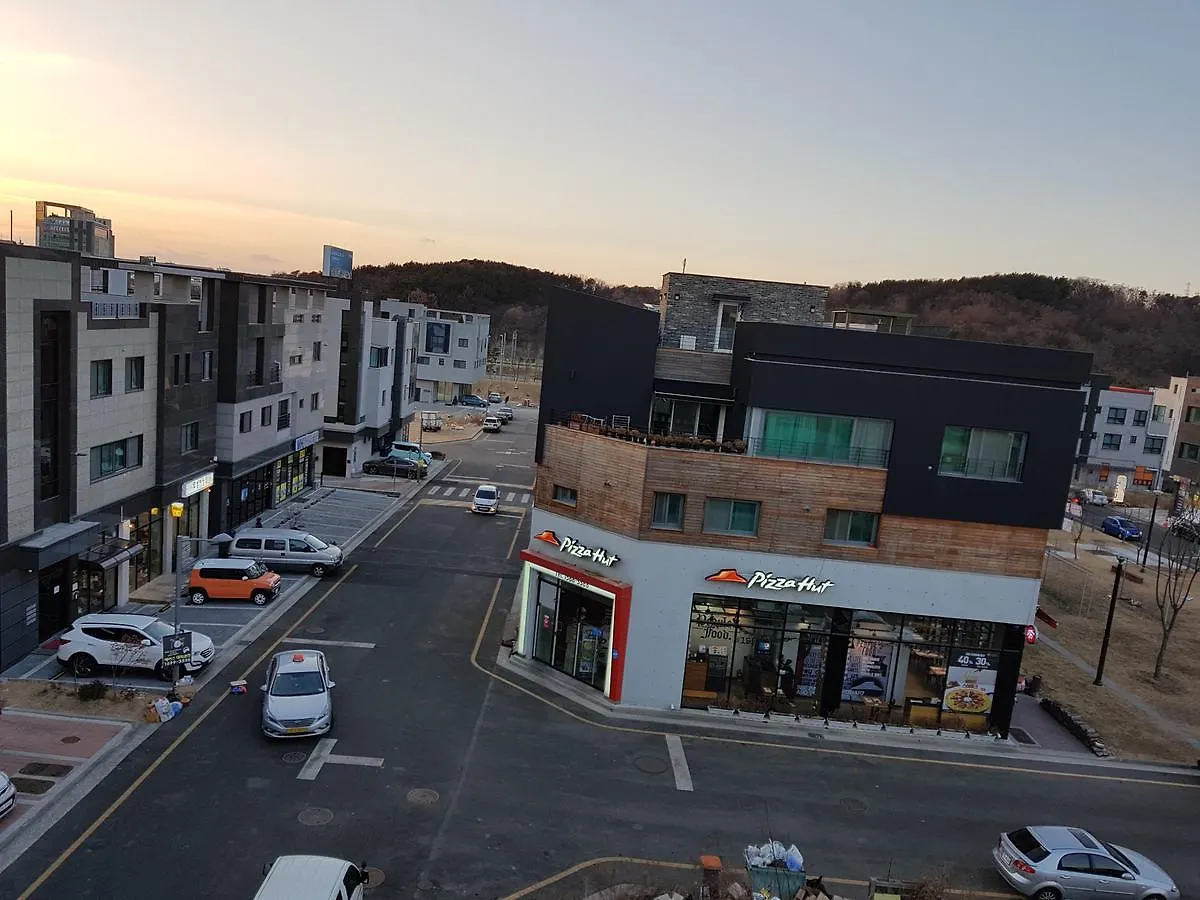 Buzz Guesthouse Inchon Pensionat