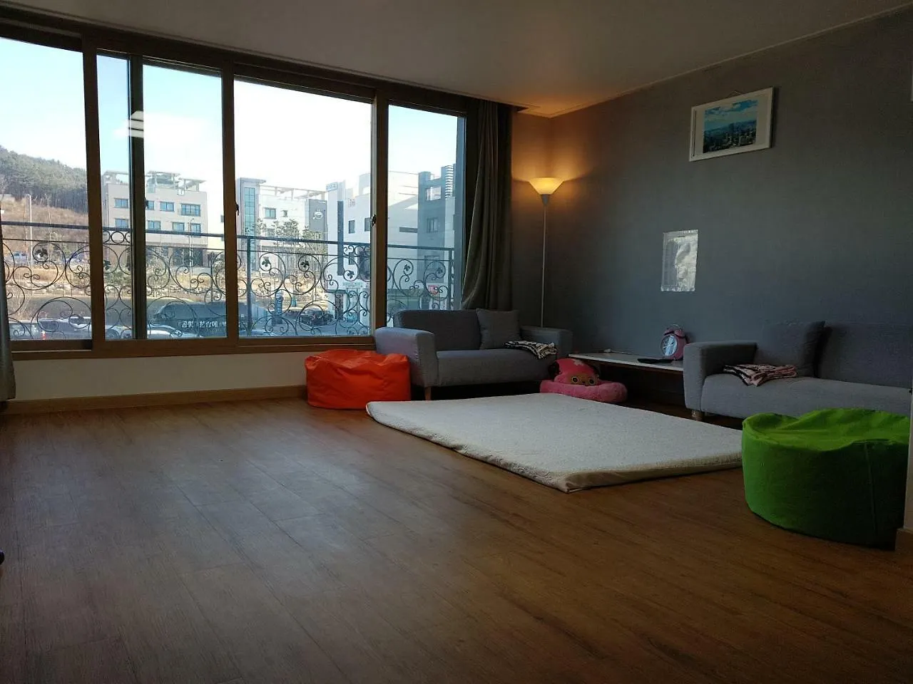 Buzz Guesthouse Inchon Pensionat